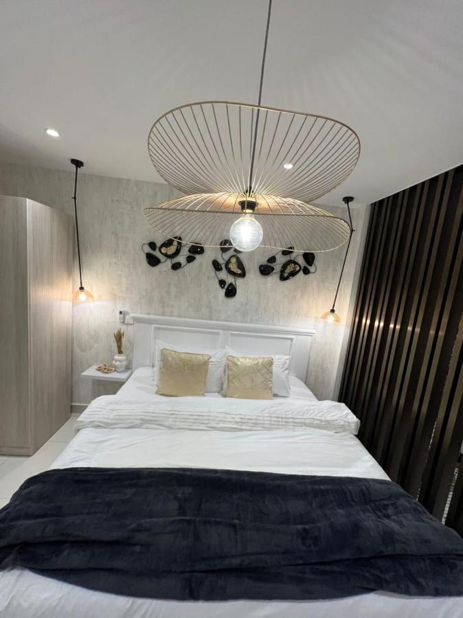 The Lennox Luxury Apartment Acra Exterior foto