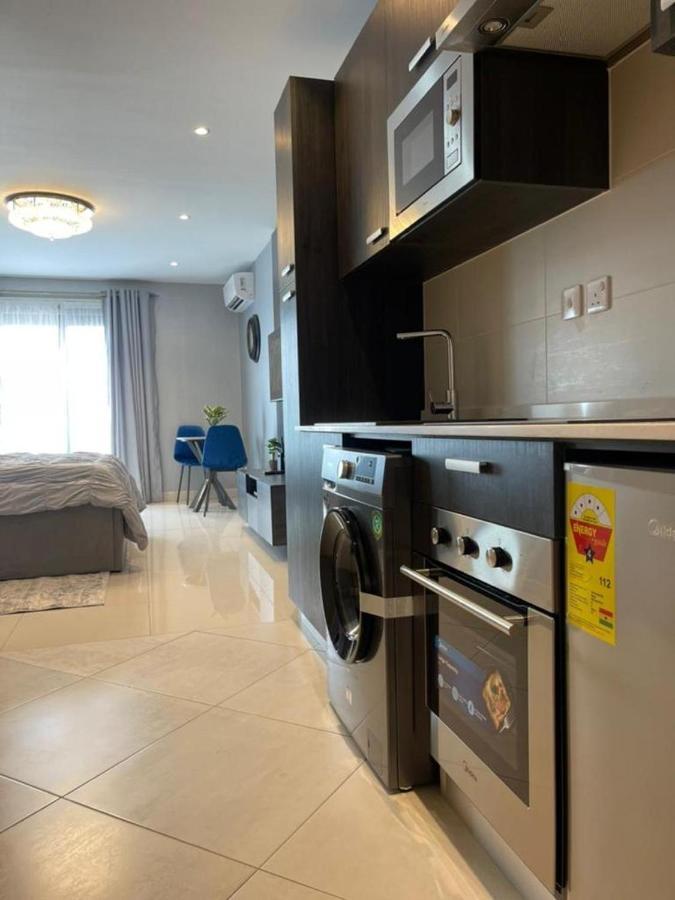 The Lennox Luxury Apartment Acra Exterior foto